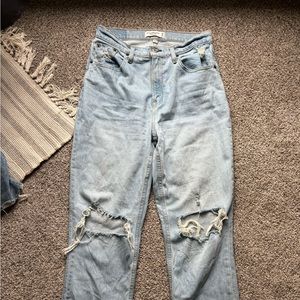 Abercrombie 90’s straight high rise 6s